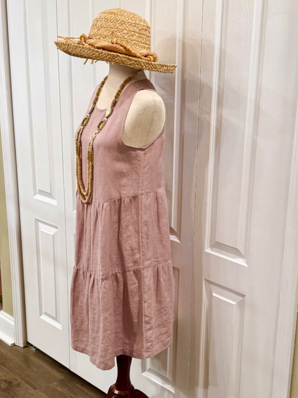 Woman's 100% Linen Tiered Dress, Size S, by C&C California, Soft Mauve